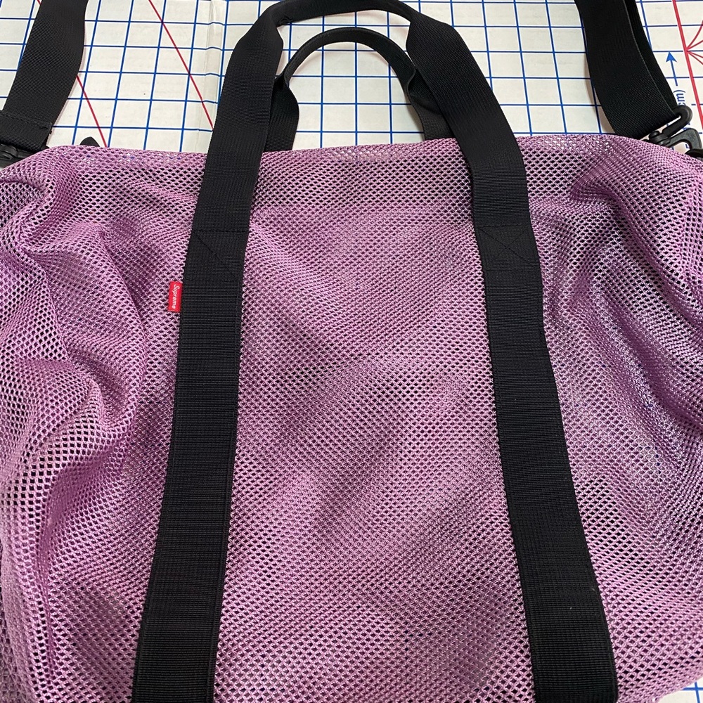 😈💜 Authentic SS16 Supreme Mesh Pastel Purple Duffle Bag 💜😈 - Picture 12 of 15